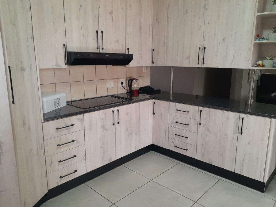 4 Bedroom Property for Sale in Waterval East North West